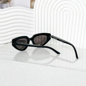 Kính Balenciaga BB0159S Đen