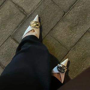 Sục Balenciaga
